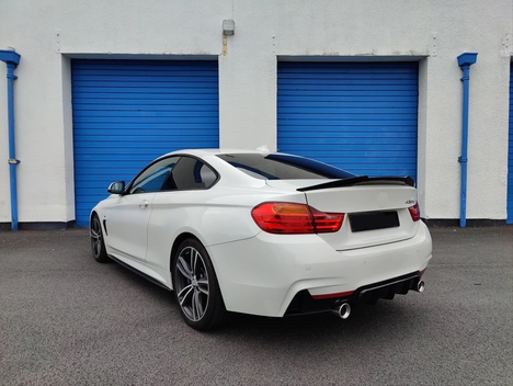 BMW 4 SERISI(2013-2019) F32 (2 KAPI) IÇIN UYUMLU M4 SPOILER - PIANO BLACK (PARLAK SIYAH)